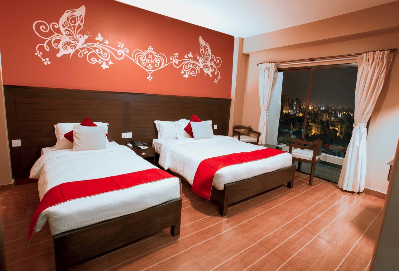 Hotel City Park Pokhara Exteriör bild