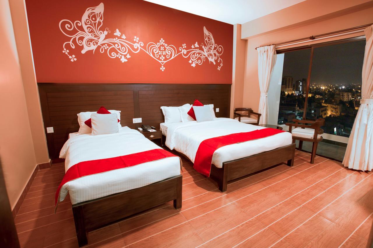 Hotel City Park Pokhara Exteriör bild